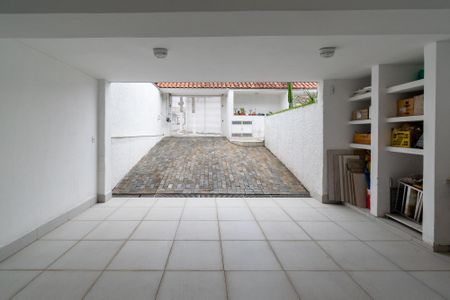 Casa à venda com 300m², 4 quartos e 4 vagasGaragem