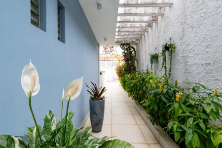 Casa à venda com 300m², 4 quartos e 4 vagasCorredor de Entrada