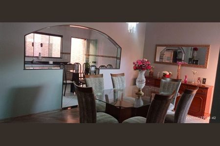 Casa à venda com 3 quartos, 300m² em Jardim Ipanema, Santo André