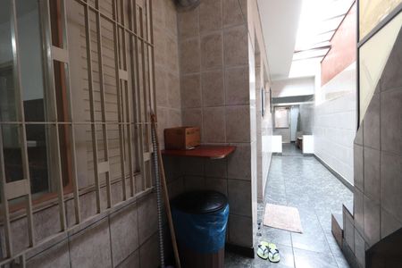 Casa à venda com 240m², 3 quartos e 2 vagasLavanderia