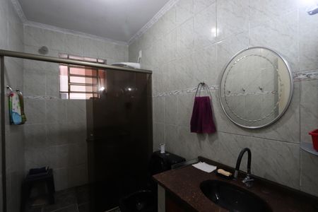 Casa à venda com 240m², 3 quartos e 2 vagasBanheiro de baixo