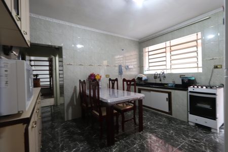 Casa à venda com 240m², 3 quartos e 2 vagasCozinha