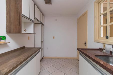 Casa de condomínio à venda com 178m², 3 quartos e 2 vagasCozinha