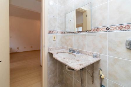 Casa de condomínio à venda com 178m², 3 quartos e 2 vagasBanheiro da Suíte