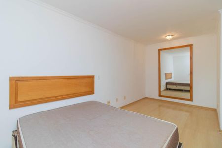 Casa de condomínio à venda com 178m², 3 quartos e 2 vagasSuíte 