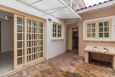 Casa de condomínio à venda com 178m², 3 quartos e 2 vagasÁrea Externa