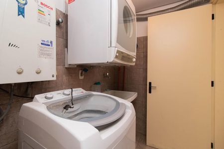 Casa de condomínio à venda com 178m², 3 quartos e 2 vagasÁrea de Serviço