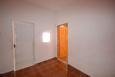 Sala de casa para alugar com 2 quartos, 70m² em Santa Eugenia, Nova Iguaçu