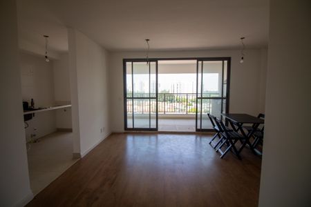 Sala de apartamento para alugar com 2 quartos, 76m² em Chácara Santo Antônio (zona Sul), São Paulo
