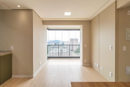 Sala de apartamento para alugar com 2 quartos, 67m² em Nova Aldeinha, Barueri