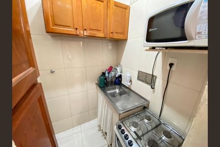 Casa à venda com 68m², 1 quarto e sem vaga
