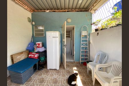 Casa à venda com 68m², 1 quarto e sem vaga