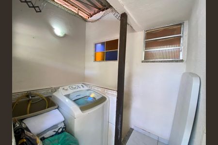 Casa à venda com 68m², 1 quarto e sem vaga