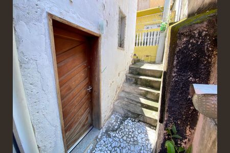 Casa à venda com 68m², 1 quarto e sem vaga