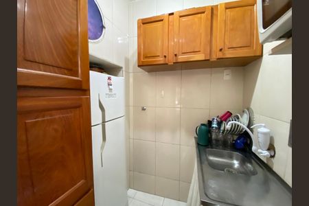 Casa à venda com 68m², 1 quarto e sem vaga