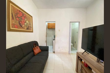 Casa à venda com 68m², 1 quarto e sem vaga