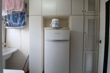 Apartamento para alugar com 120m², 4 quartos e 2 vagas Apartamento para alugar com 120m², 4 quartos e 2 vagasÁrea de Serviço