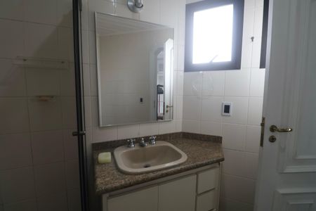 Apartamento para alugar com 120m², 4 quartos e 2 vagas Apartamento para alugar com 120m², 4 quartos e 2 vagasBanheiro Suíte 2