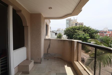 Apartamento para alugar com 120m², 4 quartos e 2 vagas Apartamento para alugar com 120m², 4 quartos e 2 vagasVaranda