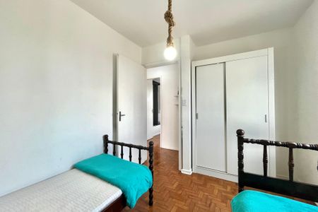 Apartamento à venda com 68m², 2 quartos e 1 vagaQuarto 2