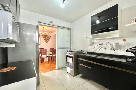 Apartamento à venda com 68m², 2 quartos e 1 vagaCozinha