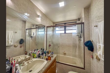 Apartamento para alugar com 100m², 3 quartos e 2 vagasBanheiro da Suíte