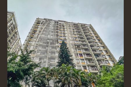 Apartamento para alugar com 100m², 3 quartos e 2 vagasFachada