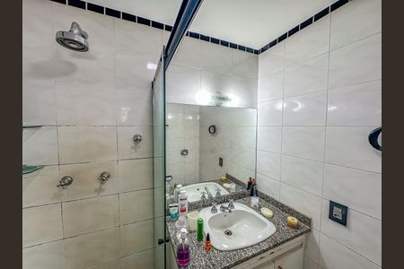 Apartamento para alugar com 100m², 3 quartos e 2 vagasBanheiro