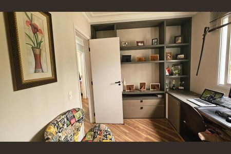 Casa de condomínio à venda com 200m², 3 quartos e 3 vagas