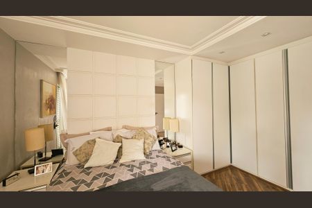 Casa de condomínio à venda com 200m², 3 quartos e 3 vagas