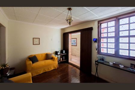 Sala de casa à venda com 6 quartos, 300m² em Floresta, Belo Horizonte