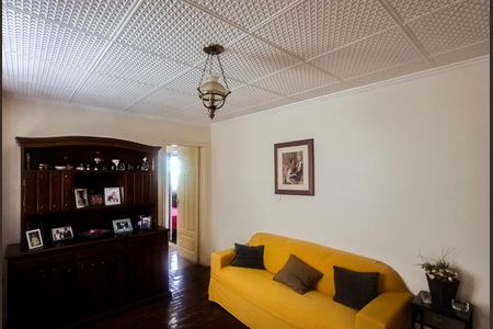 Sala de casa à venda com 6 quartos, 300m² em Floresta, Belo Horizonte