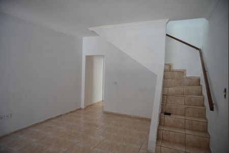 Casa à venda com 2 quartos, 180m² em Santa Terezinha, Santo André