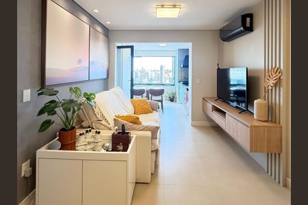 Sala de apartamento à venda com 3 quartos, 102m² em Nova Campinas, Campinas