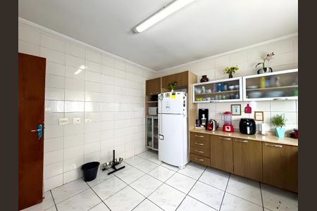 Casa para alugar com 3 quartos, 236m² em Conjunto Habitacional Leao de Ouro, São Bernardo do Campo