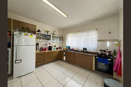 Casa para alugar com 3 quartos, 236m² em Conjunto Habitacional Leao de Ouro, São Bernardo do Campo