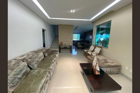 Sala de casa para alugar com 5 quartos, 2500m² em Nossa Senhora de Lourdes, Lagoa Santa