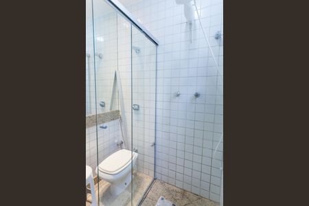 Apartamento à venda com 195m², 4 quartos e 3 vagasBanheiro suite 1