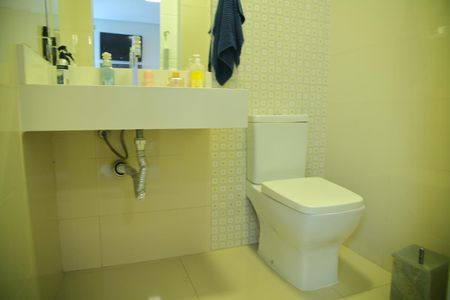 Casa à venda com 169m², 3 quartos e 1 vagaBanheiro de serviço