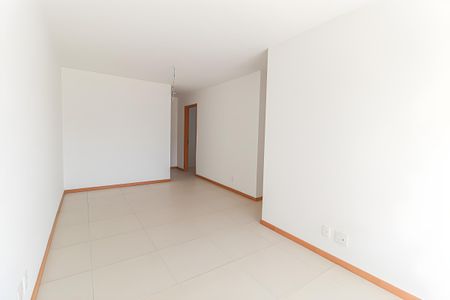 Sala de apartamento à venda com 3 quartos, 82m² em Recreio dos Bandeirantes, Rio de Janeiro