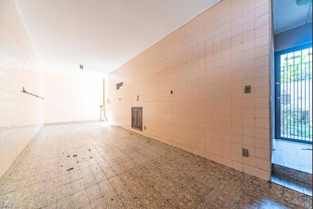 Casa à venda com 165m², 3 quartos e 2 vagas Casa à venda com 165m², 3 quartos e 2 vagasGaragem