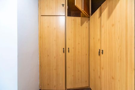 Casa à venda com 165m², 3 quartos e 2 vagas Casa à venda com 165m², 3 quartos e 2 vagasCloset do Quarto 3