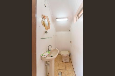 Casa à venda com 165m², 3 quartos e 2 vagas Casa à venda com 165m², 3 quartos e 2 vagasLavabo