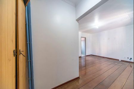 Casa à venda com 165m², 3 quartos e 2 vagas Casa à venda com 165m², 3 quartos e 2 vagasCloset do Quarto 3