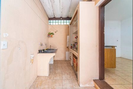 Casa à venda com 165m², 3 quartos e 2 vagas Casa à venda com 165m², 3 quartos e 2 vagasÁrea de Serviço