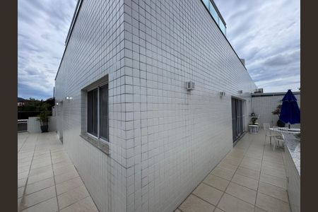 Apartamento para alugar com 360m², 3 quartos e 3 vagas Apartamento para alugar com 360m², 3 quartos e 3 vagasVaranda / Terraço