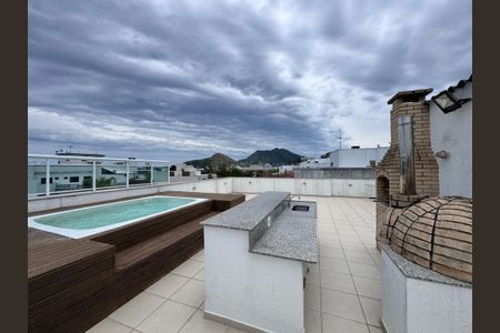 Apartamento para alugar com 360m², 3 quartos e 3 vagas Apartamento para alugar com 360m², 3 quartos e 3 vagasTerraço