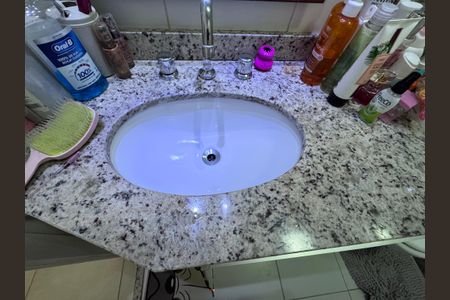 Apartamento para alugar com 360m², 3 quartos e 3 vagas Apartamento para alugar com 360m², 3 quartos e 3 vagasSuíte 2 - Banheiro