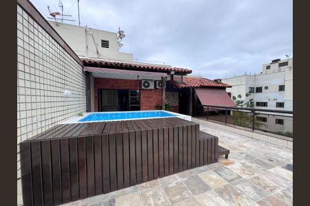 Apartamento para alugar com 220m², 4 quartos e 2 vagas Apartamento para alugar com 220m², 4 quartos e 2 vagasTerraço