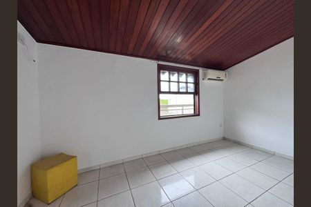 Apartamento para alugar com 220m², 4 quartos e 2 vagas Apartamento para alugar com 220m², 4 quartos e 2 vagasQuarto 2